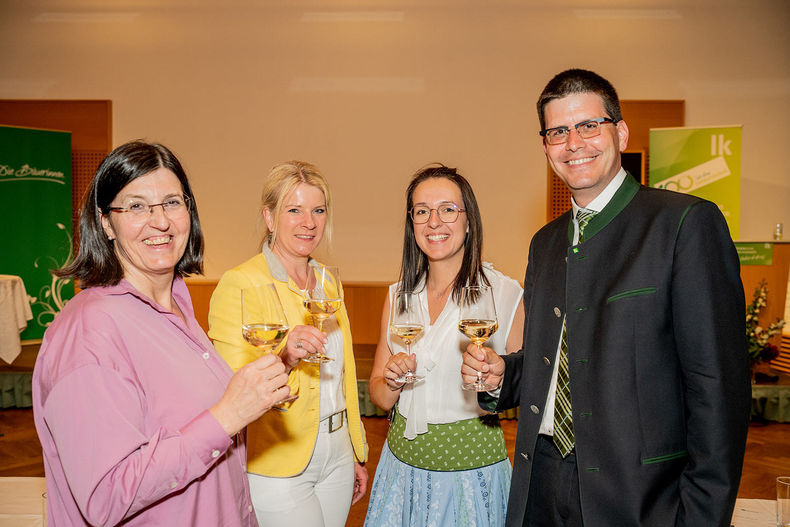 Charta-Unterzeichnung mit 30 agrarischen Vereinen ©&nbsp;LK NÖ/Georg Pomaßl