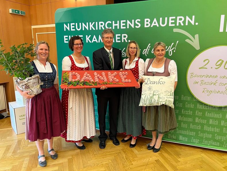 298950650 2090379251349949 1248867970471686684 n.jpg