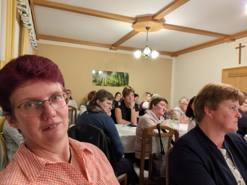 PXL 20221005 175506217 exported 404 1665037552552.jpg