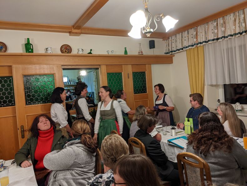 PXL 20221005 183853137.MP.jpg