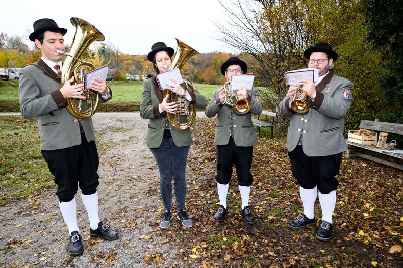 Eröffnung LANDe Platzl und 1. Aktivtag_Hardegg_2022-10-26 © Die Bäuerinnen NÖ/Ing. Gerald Pfabigan Eröffnung LANDe Platzl und 1. Aktivtag_Hardegg_2022-10-26 © Die Bäuerinnen NÖ/Ing. Gerald Pfabigan