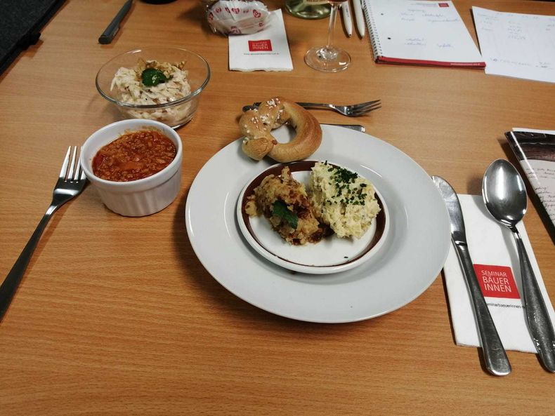 IMG-20221121-WA0003.jpg IMG-20221121-WA0003.jpg