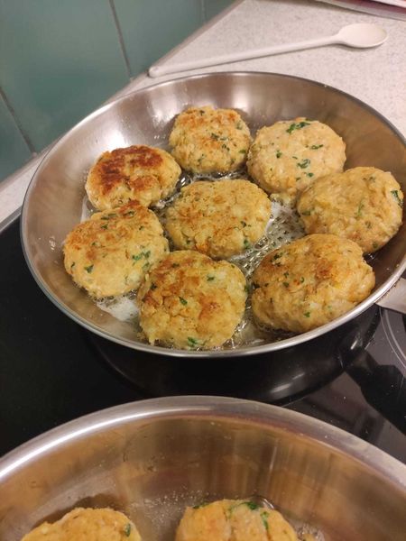 WhatsApp Image 2022-11-25 at 20.37.20 (1).jpg