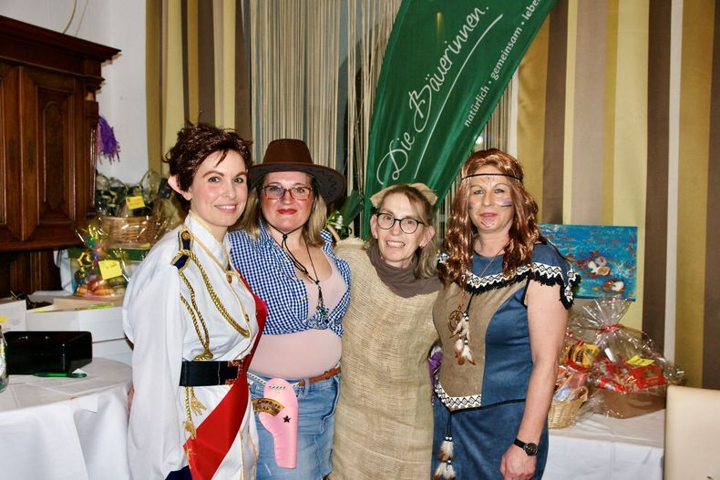 Bild 1 Faschingsgschnas.jpg Bild 1 Faschingsgschnas.jpg