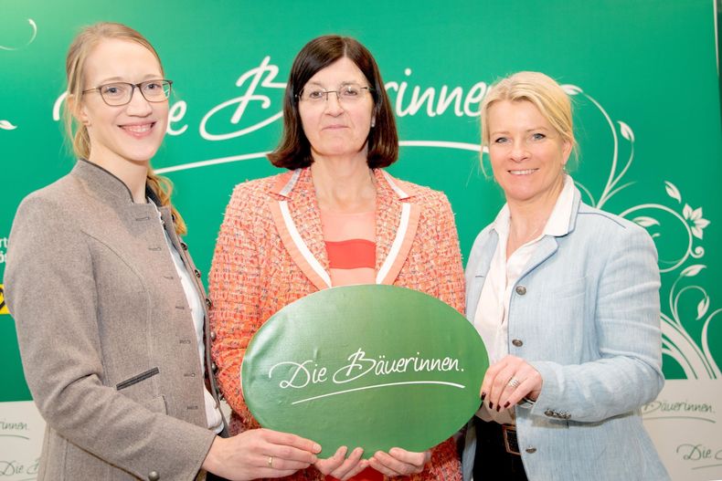 GF-Wechsel Bäuerinnen NÖ Gruppenbilder (c)dielechnerei (10).jpg