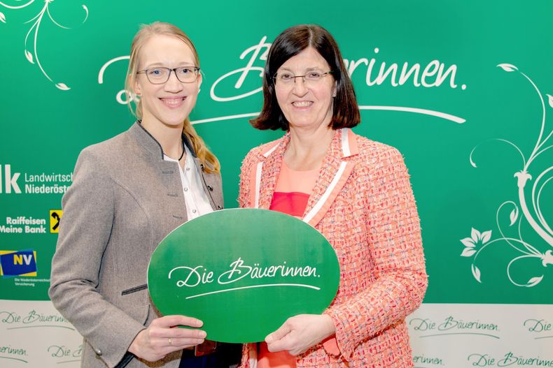 GF-Wechsel Bäuerinnen NÖ Gruppenbilder (c)dielechnerei (11).jpg