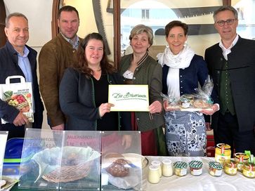 [1683877445281529.jpg]