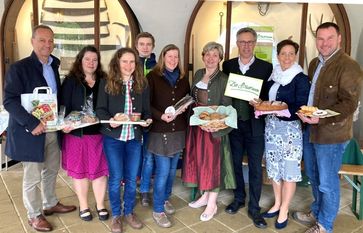 [1683877451929436.jpg]