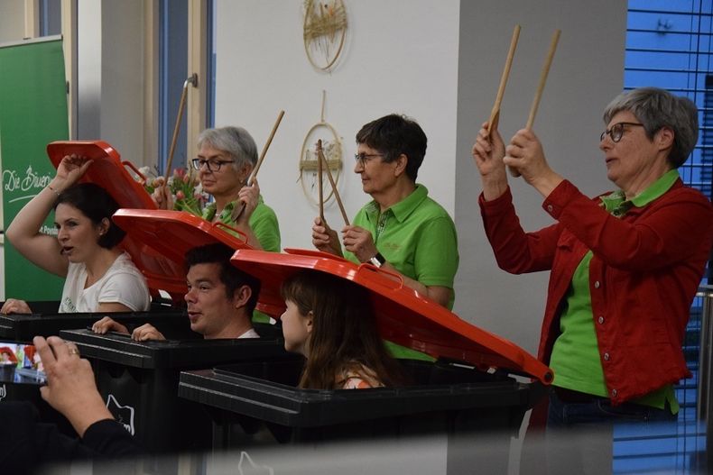 03 Showprogramm DORFGESPRÄCHE.jpg 03 Showprogramm DORFGESPRÄCHE.jpg