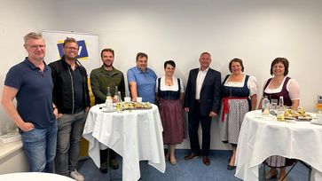 [1684843083166727.jpg]