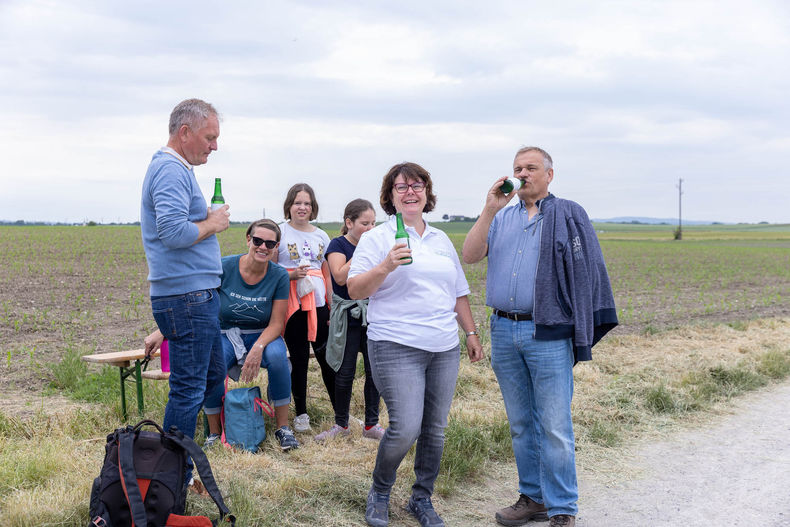 Eröffnung der AckerkulTOUR 2023 © Die Bäuerinnen im Gebiet Schwechat Eröffnung der AckerkulTOUR 2023 © Die Bäuerinnen im Gebiet Schwechat