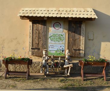 [1694771814459341.jpg]