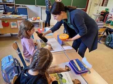 [1701678241282128.jpg]