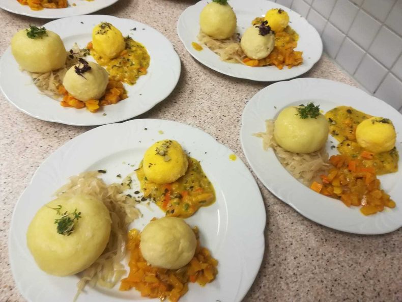 Knödel 5.jpg