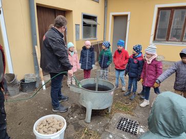 [1706173833550734.jpg]