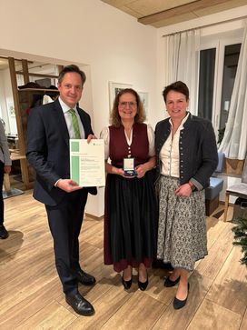 [1706432266847870.jpg]