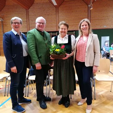 [170965980635933.jpg]