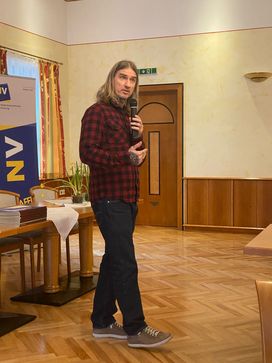 [1710424152743631.jpg]