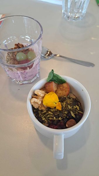 Bowls 16.jpg Bowls 16.jpg