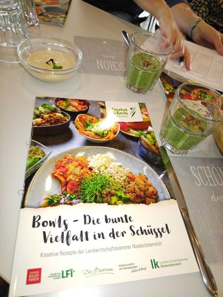 Bowls 26.jpg Bowls 26.jpg