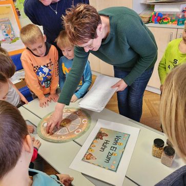 [1712176236835617.jpg]