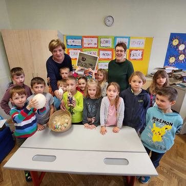 [1712176243722625.jpg]