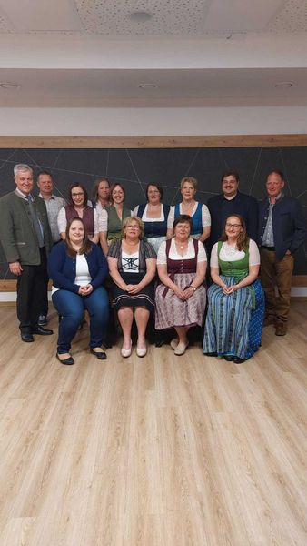 Bäuerinnen Allhartsberg.jpg