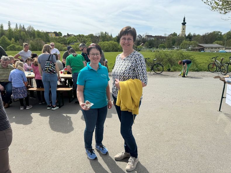 Aktivtag Wildbienen © Die Bäuerinnen im Bezirk Waidhofen/Thaya Aktivtag Wildbienen © Die Bäuerinnen im Bezirk Waidhofen/Thaya