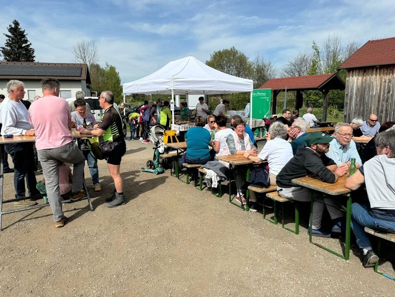 Aktivtag Wildbienen © Die Bäuerinnen im Bezirk Waidhofen/Thaya Aktivtag Wildbienen © Die Bäuerinnen im Bezirk Waidhofen/Thaya