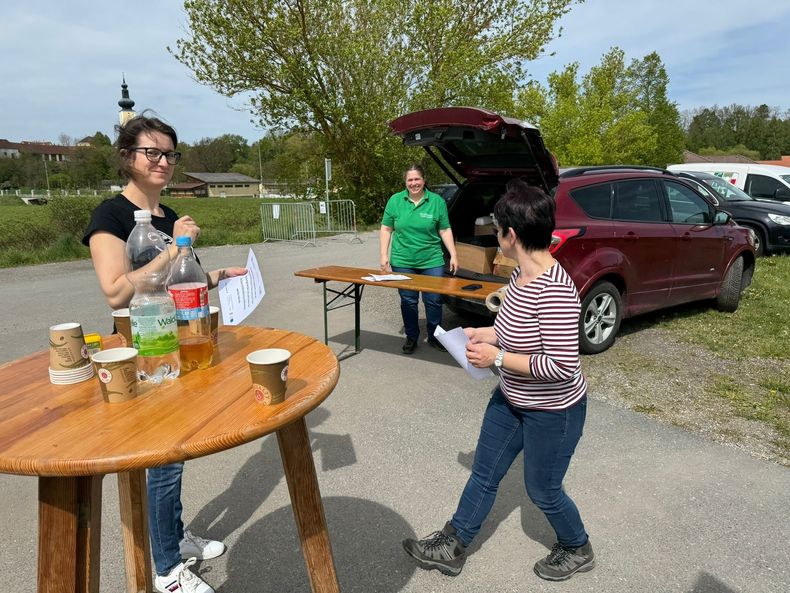 Aktivtag Wildbienen © Die Bäuerinnen im Bezirk Waidhofen/Thaya Aktivtag Wildbienen © Die Bäuerinnen im Bezirk Waidhofen/Thaya