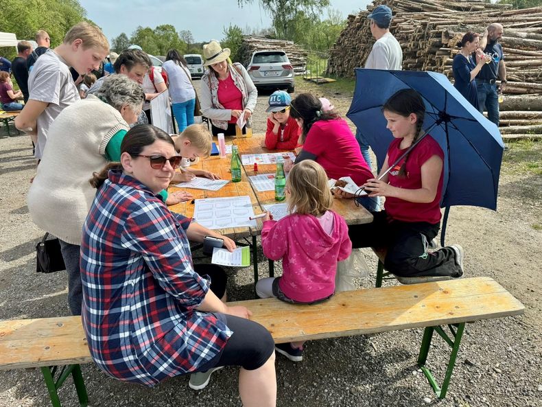Aktivtag Wildbienen © Die Bäuerinnen im Bezirk Waidhofen/Thaya Aktivtag Wildbienen © Die Bäuerinnen im Bezirk Waidhofen/Thaya