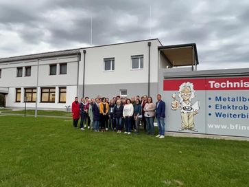 [1728633612181625.jpg]