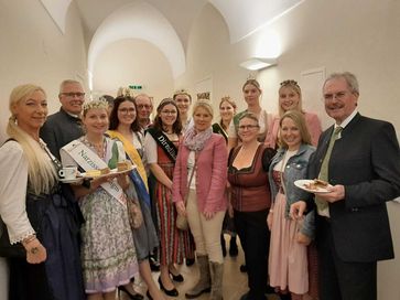 [1730033782277666.jpg]