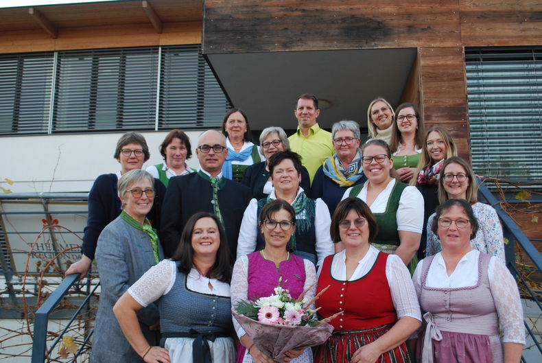 Bezirksbäuerinnenwahl 24 (37).jpg Bezirksbäuerinnenwahl 24 (37).jpg