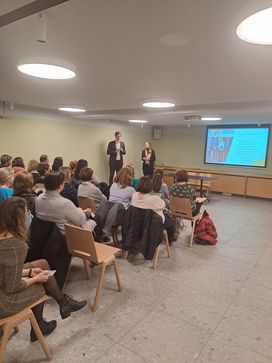 [1732290399638349.jpg]