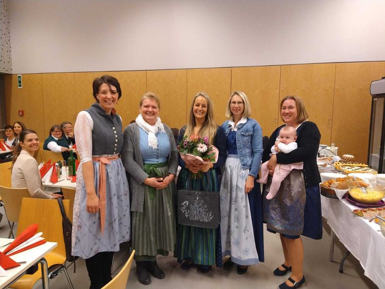 Adventfeier 2024 © Die Bäuerinnen im Bezirk Neunkirchen Adventfeier 2024 © Die Bäuerinnen im Bezirk Neunkirchen