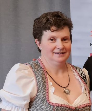 [1738653985475583.jpg]