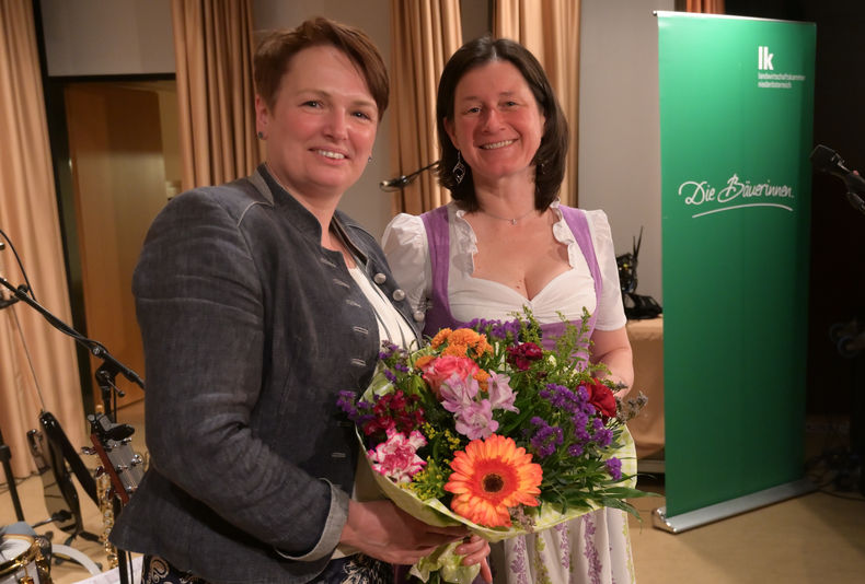 FO 20250314 221534 Die Bauerinnen.jpg