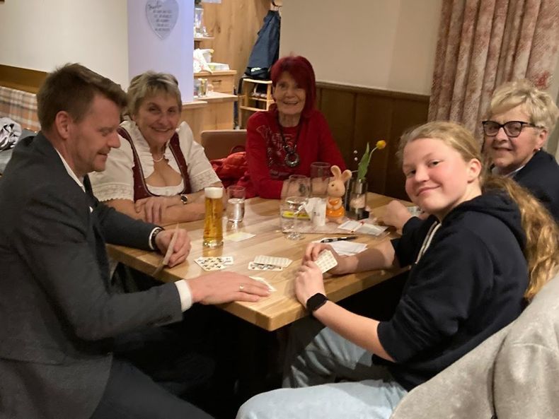 Tortenschnapsen 2025 ©&nbsp;Die Bäuerinnen im Gebiet Aspang