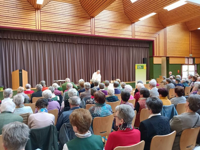 Tag der Älteren Generationen © Die Bäuerinnen im Bezirk Neunkirchen Tag der Älteren Generationen © Die Bäuerinnen im Bezirk Neunkirchen