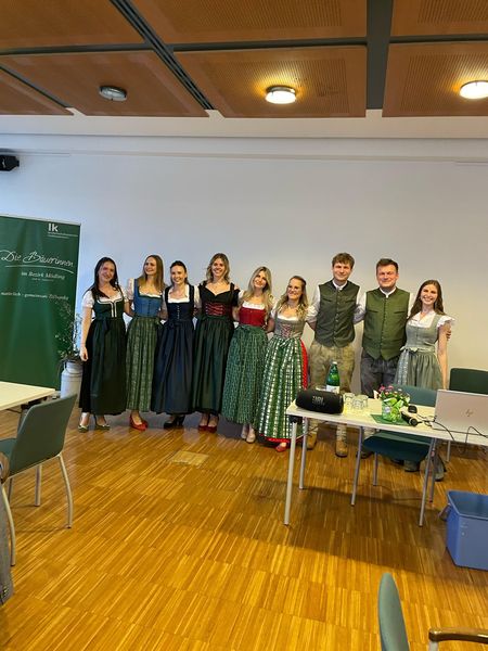 Tag der Bäuerinnen und Frauen im ländlichen Raum im Bezirk Mödling.jpg Tag der Bäuerinnen und Frauen im ländlichen Raum im Bezirk Mödling.jpg