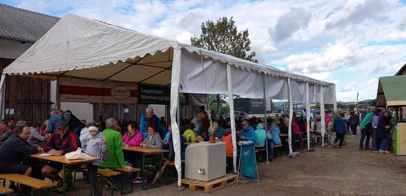 Regionale Verpflegung mit Herkunftskennzeichnung wurde beim Wandertag gelebt..jpg