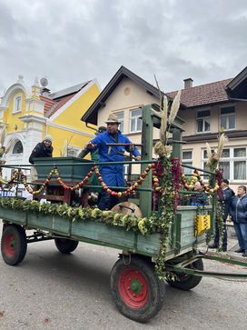 [1760364363731261.jpg]