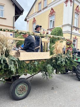 [1760364373752761.jpg]