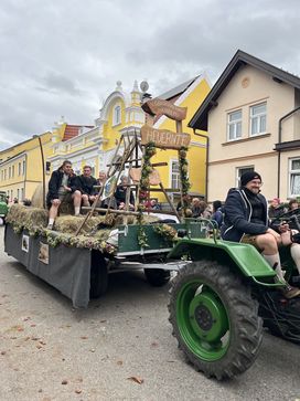 [1760364379275118.jpg]