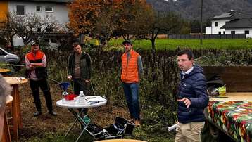 Suchen ...Feldbegehung des Arbeitskreises "BWS" Hartkirchen mit der Ortsbauernschaft, 17. Oktober 2025