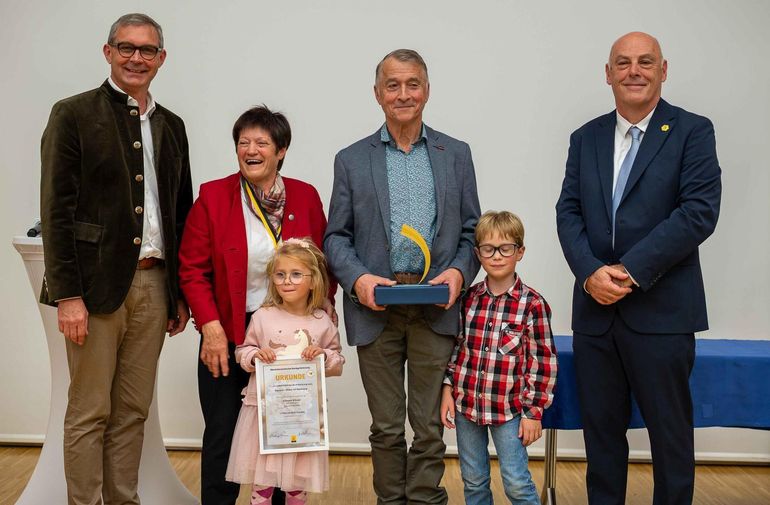 Honigprämierung_Gewinner Blüten- mit Waldhonig.jpg © BZV OÖ