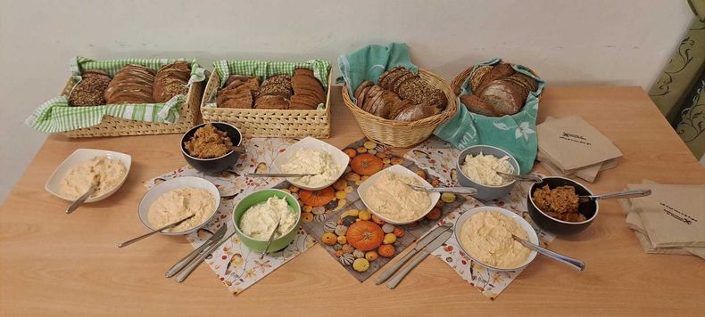 WhatsApp Image 2025-10-07 at 21.53.56.jpg