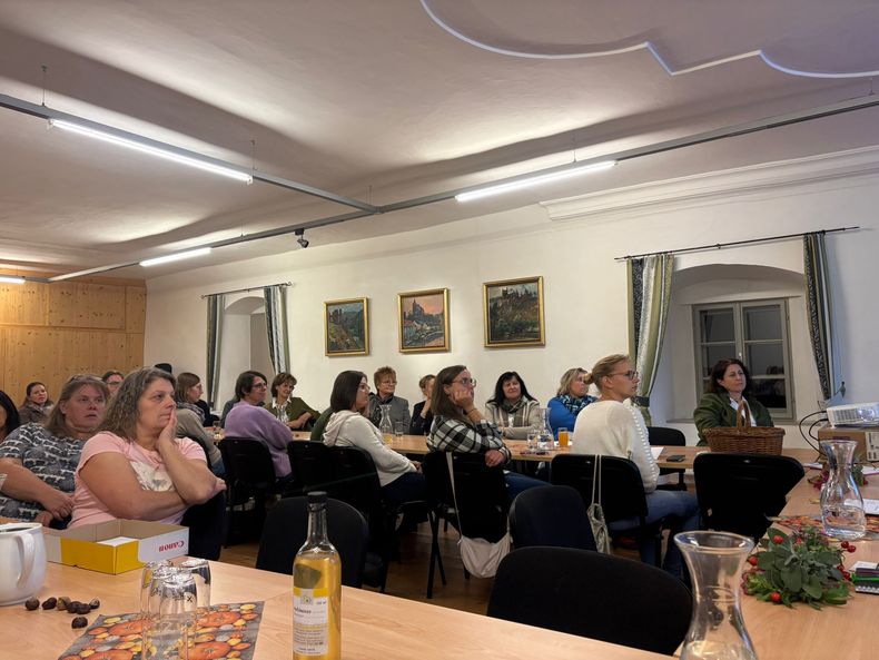 WhatsApp Image 2025-10-08 at 06.23.36(1).jpg WhatsApp Image 2025-10-08 at 06.23.36(1).jpg