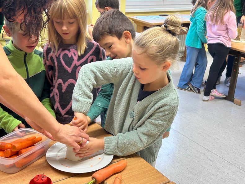 WhatsApp Image 2025-10-23 at 10.41.59(2).jpg WhatsApp Image 2025-10-23 at 10.41.59(2).jpg